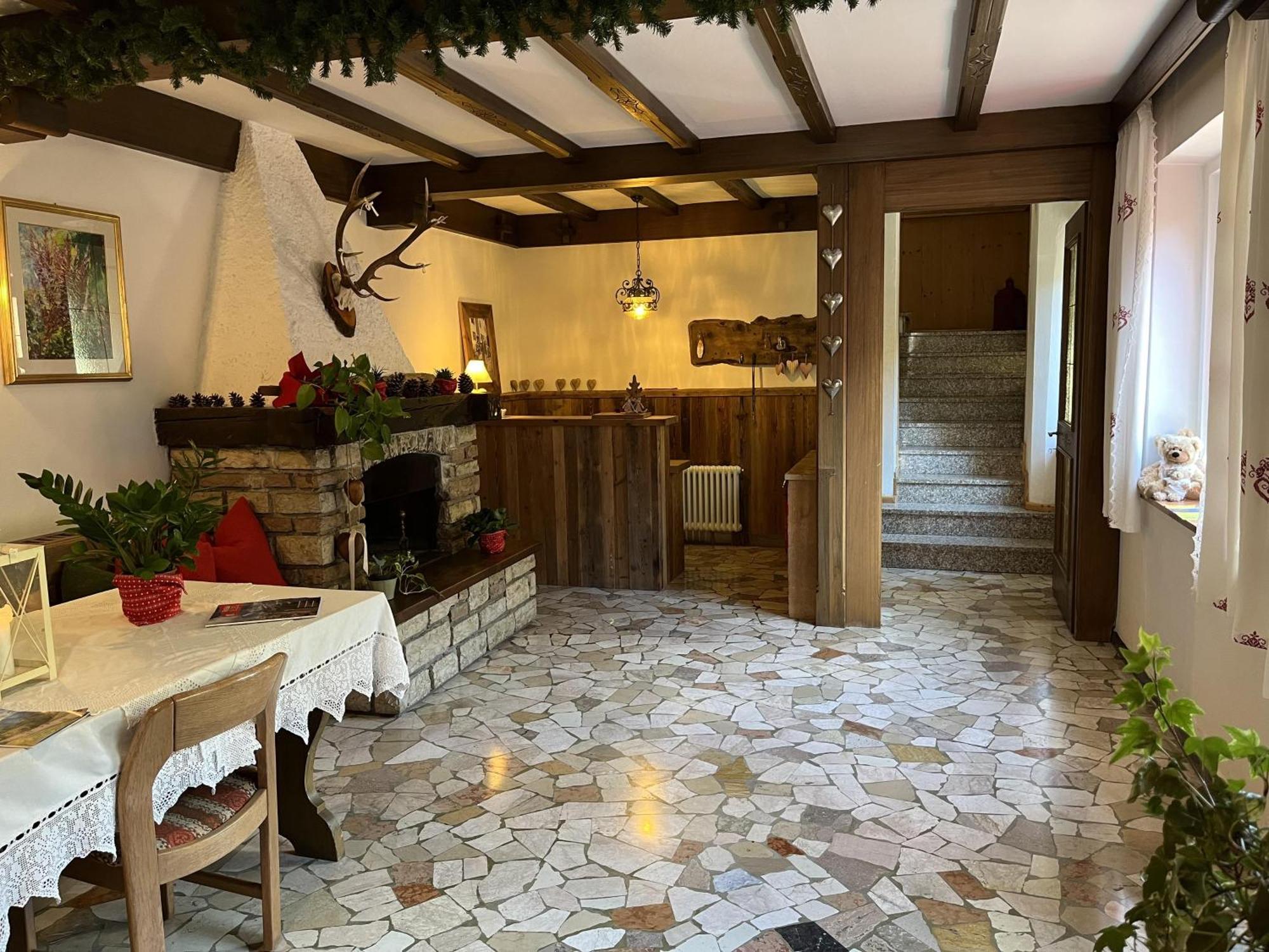 B&B Bucaneve Vigo di Fassa Eksteriør bilde