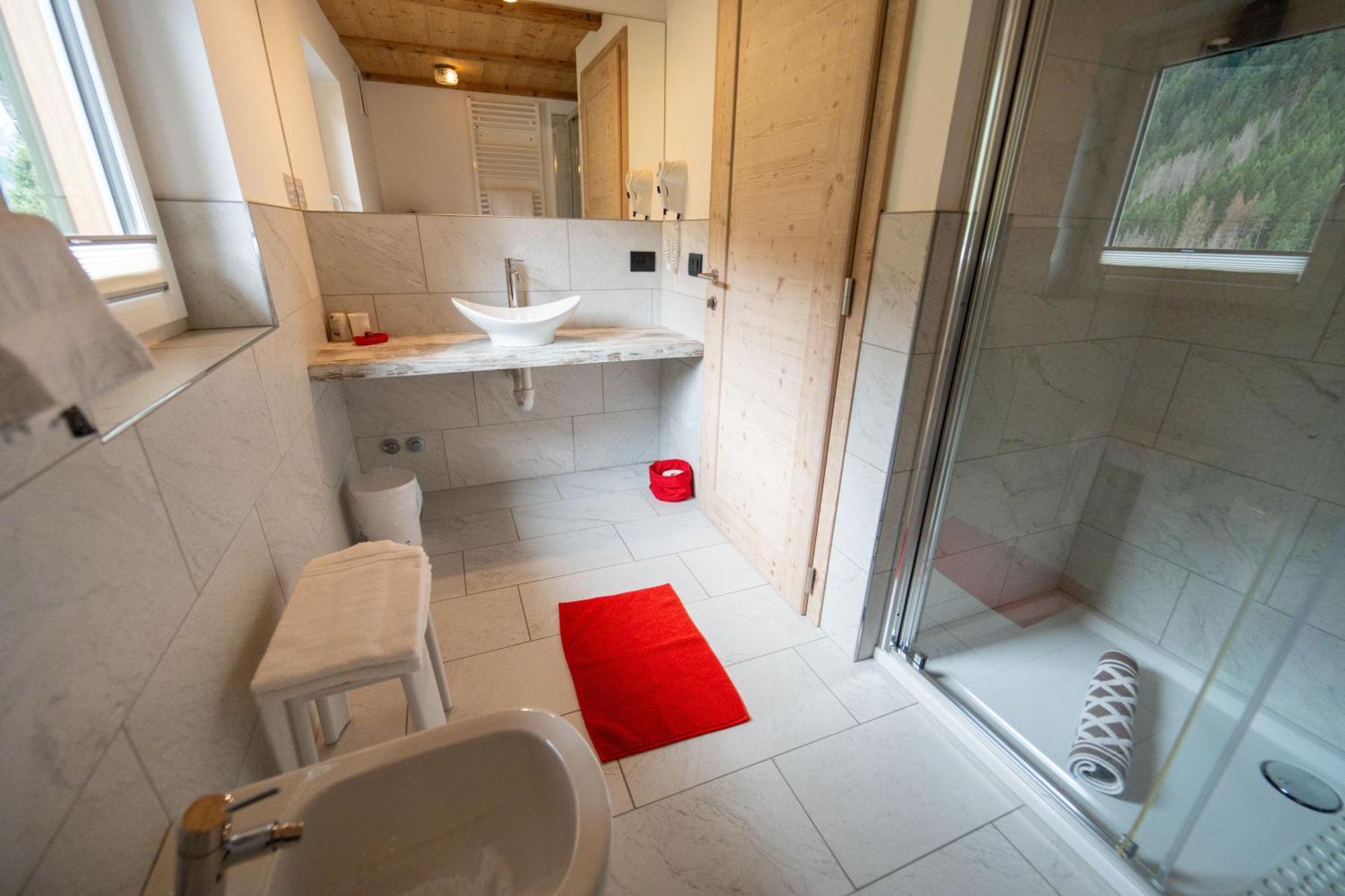 B&B Bucaneve Vigo di Fassa Rom bilde