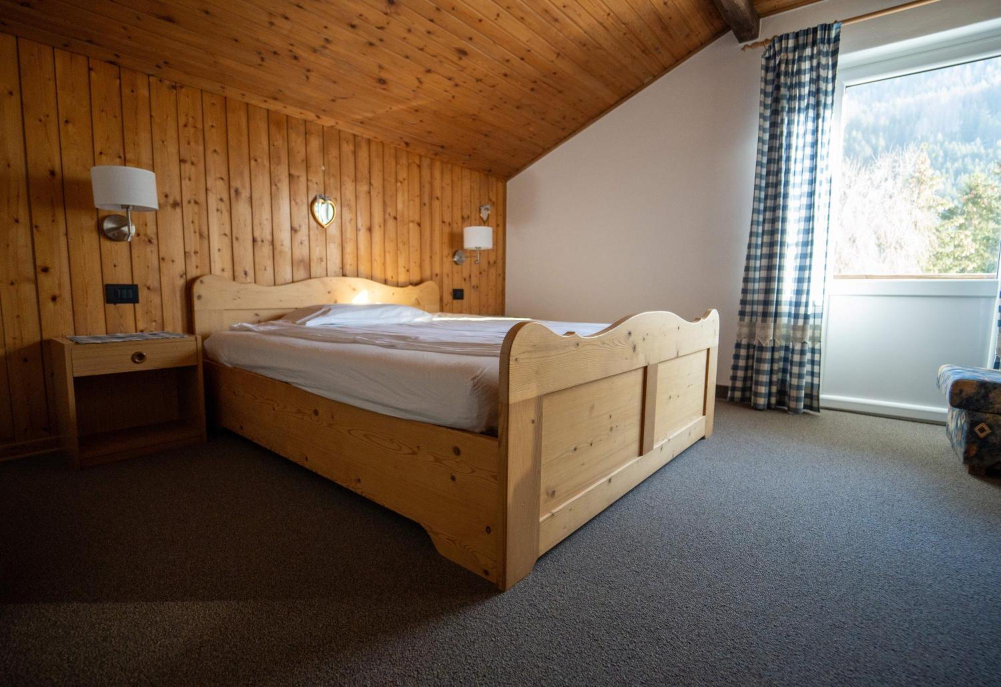 B&B Bucaneve Vigo di Fassa Eksteriør bilde