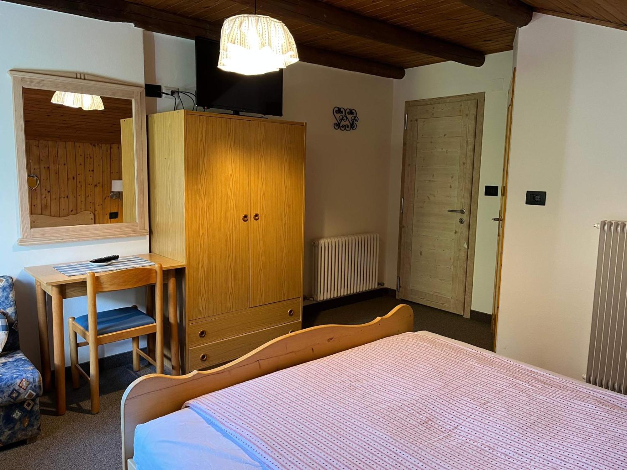 B&B Bucaneve Vigo di Fassa Rom bilde